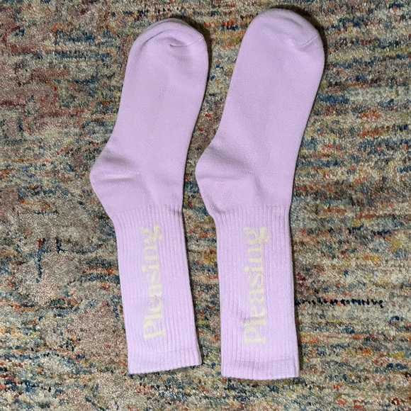 Pleasing Crew Socks - Picture 2 of 2